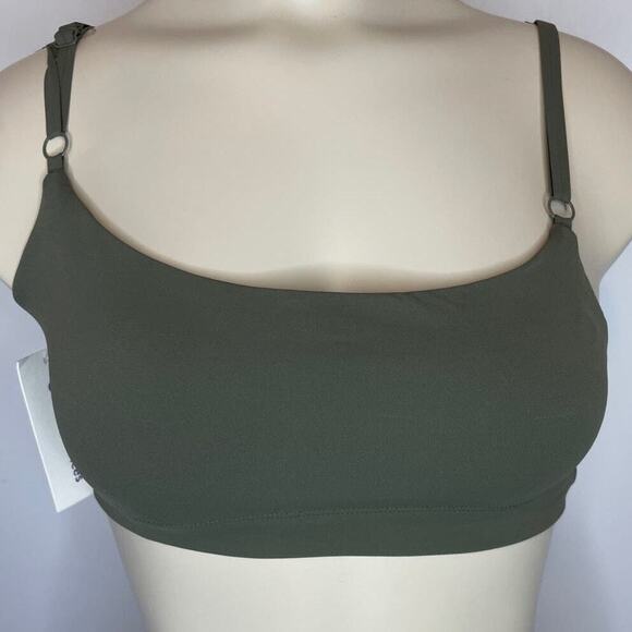 Outdoor Voices Women's Size XXS Zoom Double Strap Sports Bra Tea Tree Green NWT - Picture 2 of 10